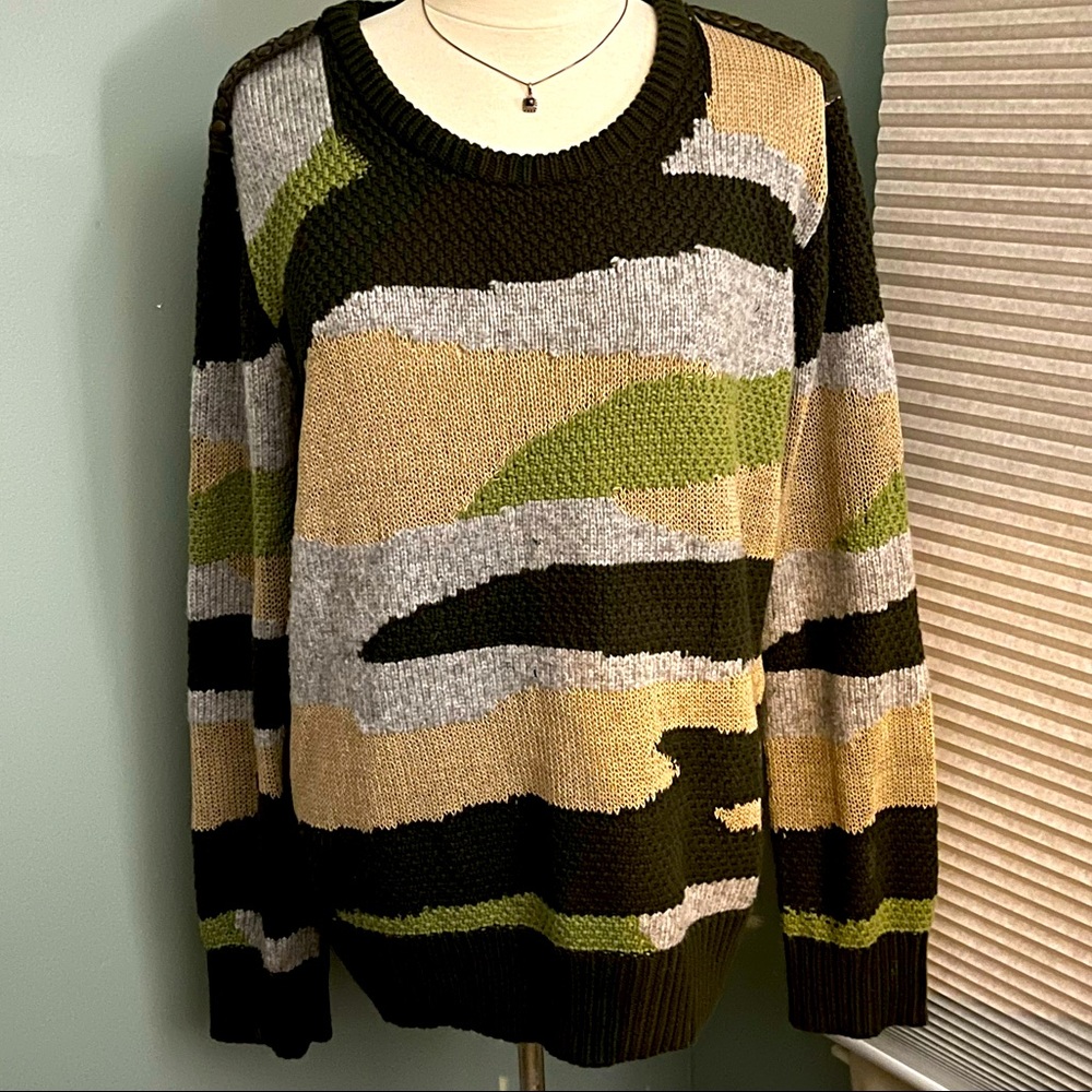 Multi-Colored And Patterned Sweater By Vince Camu… - image 1